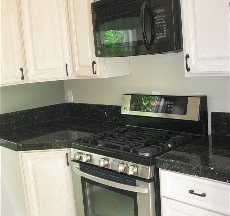 1st image of 1215 Wimbledon Dr