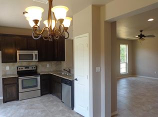 222 White St, Mount Pleasant, TX 75455