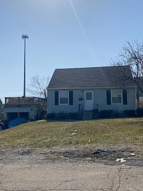 1st image of 122 Loretta Dr