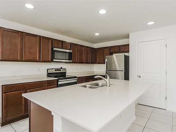 4th image of 1477 Lucerne Loop Rd NE