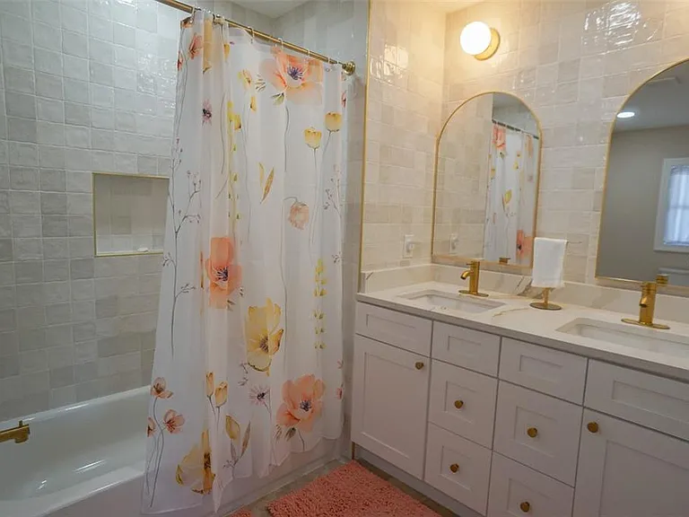 929 Lantana Ave — Photo 12