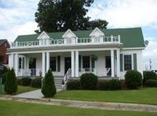 104 W Broad St, Wedowee, AL 36278