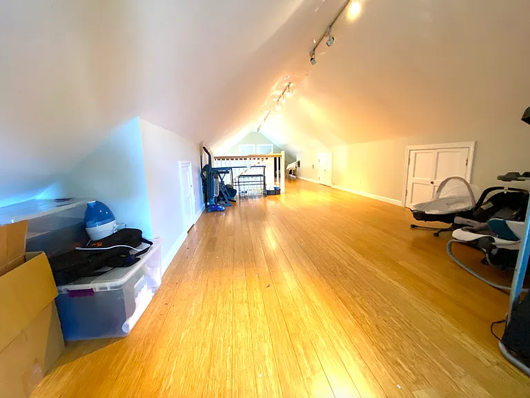 33 Knoll St #2 — Photo 26