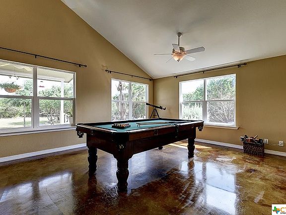 5th image of 3140 Oak Hollow Dr