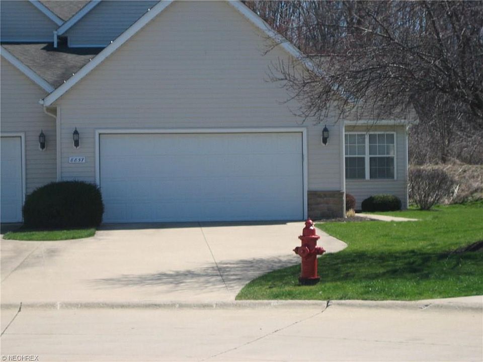1st image of 8857 Ashlyn Ct #15B