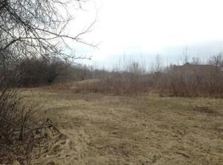 N75W27811 Summerstone Rd, Hartland, WI 53029