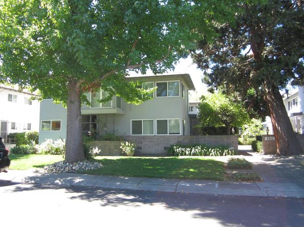 255 Waverley St APT 1