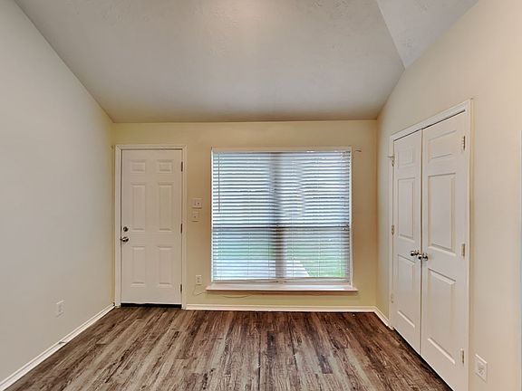 4th image of 18437 Sunrise Pines Dr