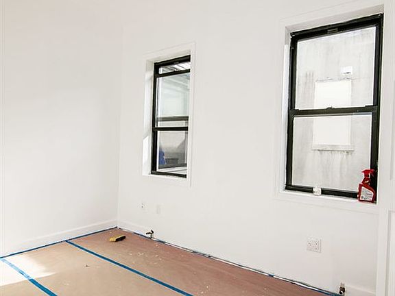 1327_Greene_Avenue__2-4