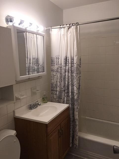2nd image of 10613 Weymouth St #10613