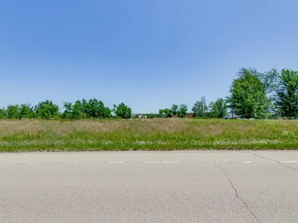 Angwall Dr, Marinette, WI 54143