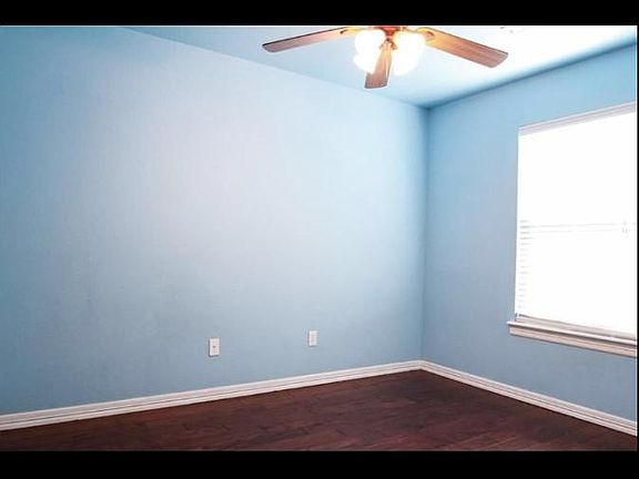 2nd image of 650 Napa Ave #1