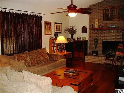 5th image of 4055 Englewood St