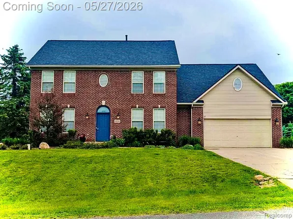 16181 Valcrest Dr, Linden, MI 48451