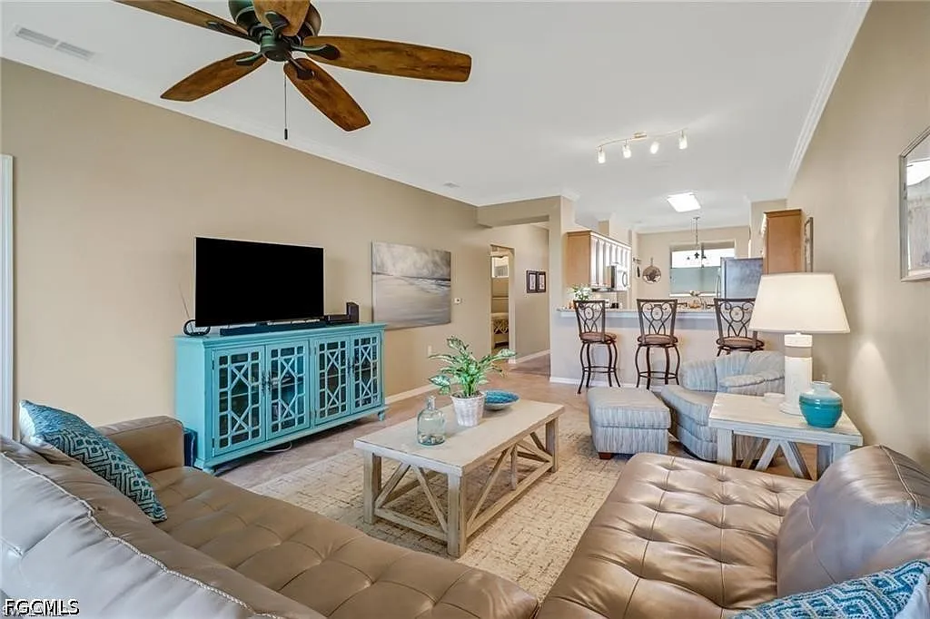 2 bed, 2.0 bath, 1121 sqft, $3,800 — Photo 1