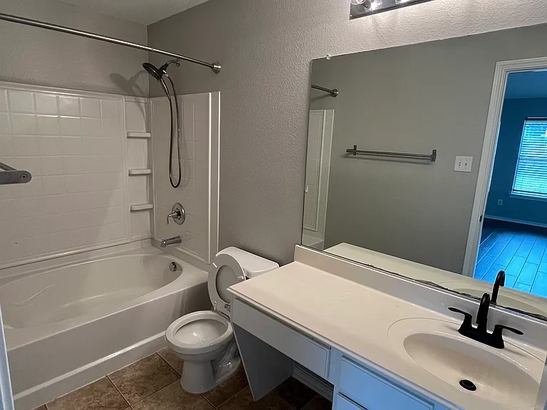 1320 Alder Tree Ln — Photo 8