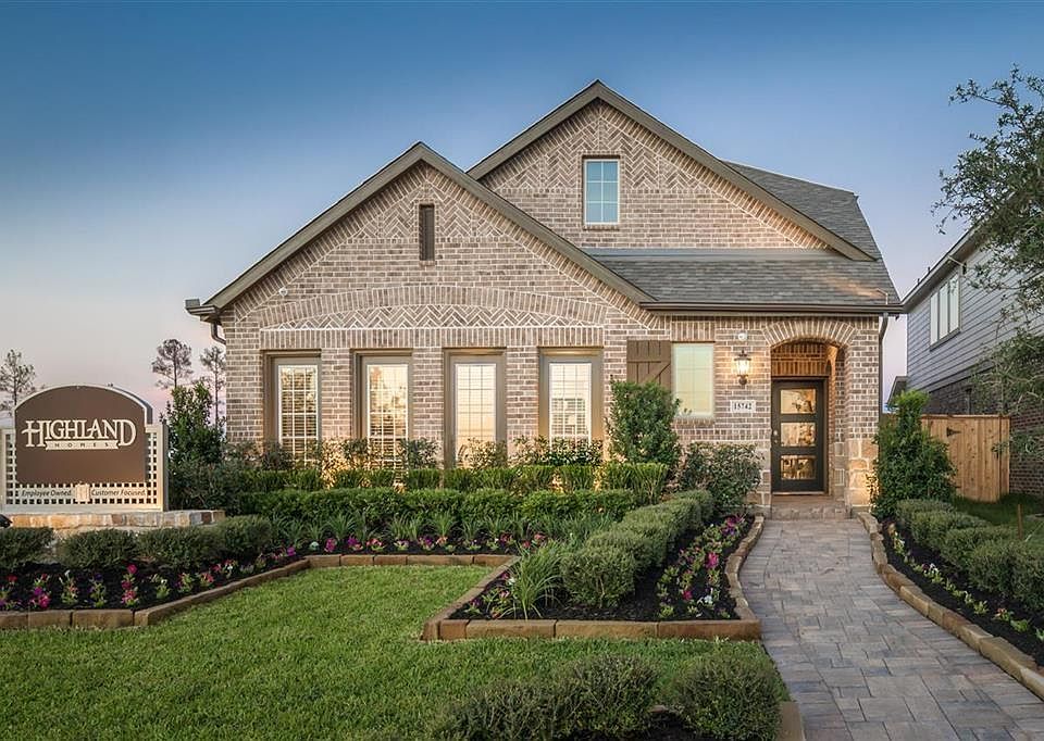 1st image of 15742 Highlands Cove Dr
