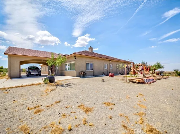 3789 Luna Rd, Phelan, CA 92371
