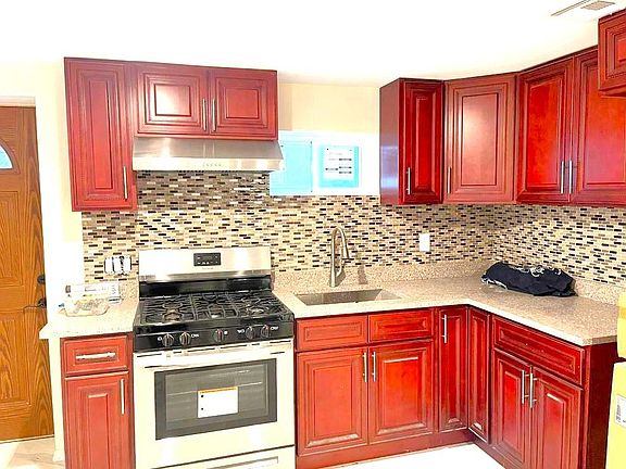 3rd image of 11832 203rd St #2