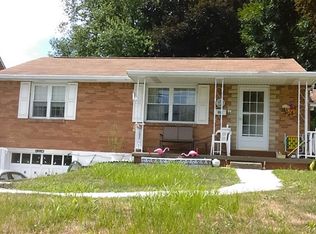 1213 Riverview Dr, Verona, PA 15147