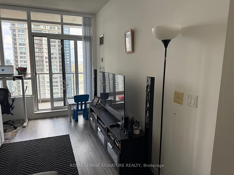 388 Prince Of Wales Dr #2506 — Photo 9