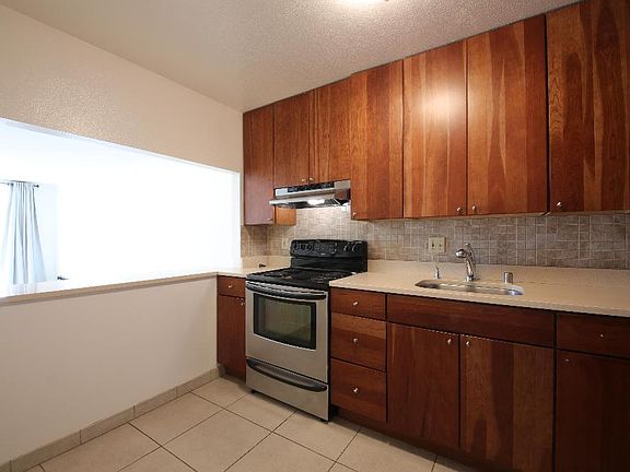 5th image of 1000 Franklin St APT 302
