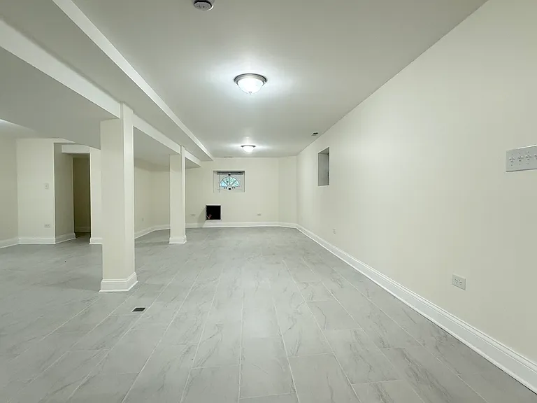 5821 W Gunnison St — Photo 53