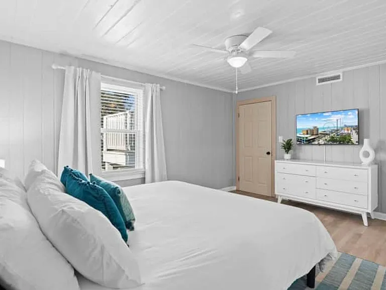 1904 S Ocean Blvd — Photo 11
