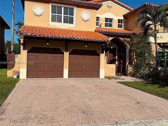 3rd image of 2700 SW 156th Pl 0