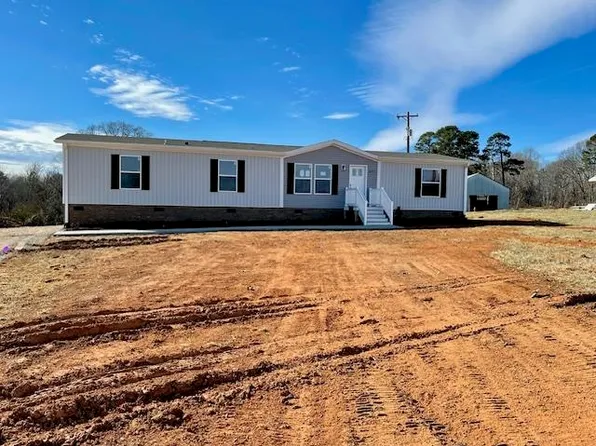 477 Island Creek Rd, Cowpens, SC 29330