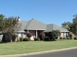 1043 Spanish Oak Dr, Pearl, MS 39208