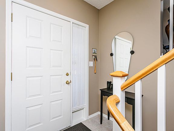 3rd image of 11717 9b Ave NW #22