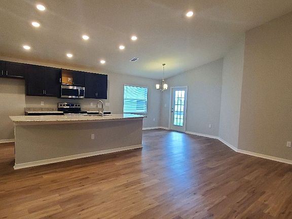3rd image of 632 Vittorio Dr