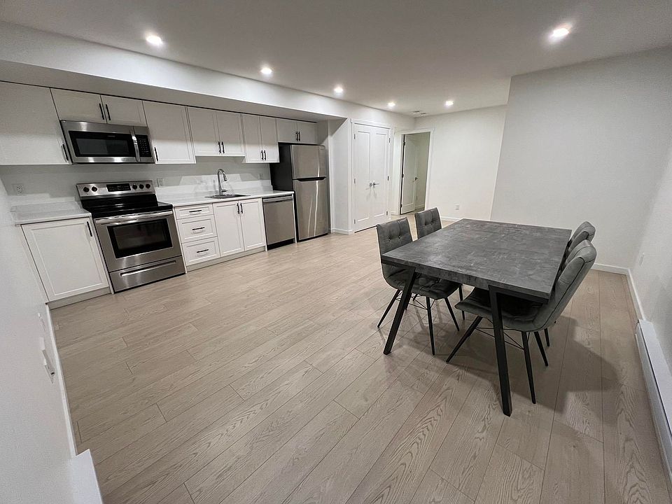 1st image of 16737 18a Ave