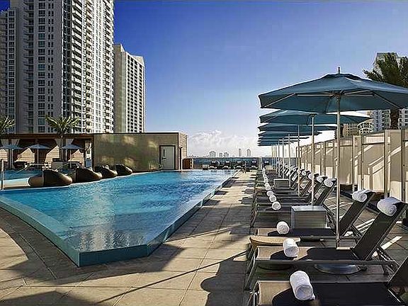2nd image of 200 Biscayne Blvd #5110