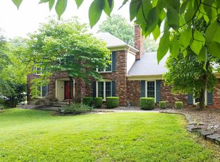 7311 Cardinal Hill Rd, Louisville, KY 40214