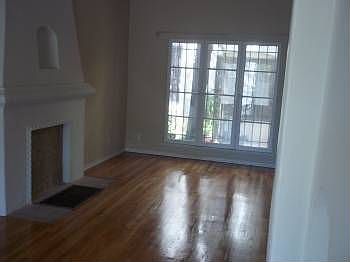 3rd image of 1423 1/2 S Crescent Heights Blvd