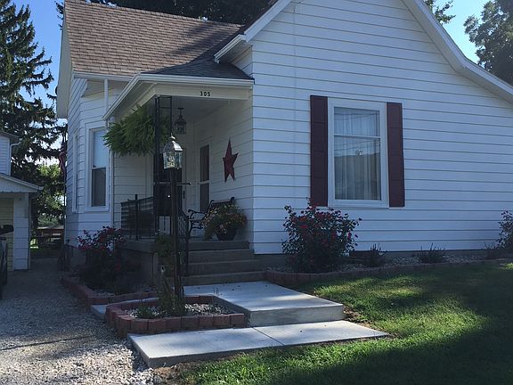 3rd image of 305 W Warrick St