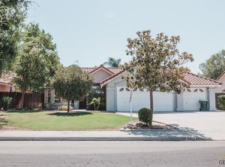 11615 Cotner Ave, Bakersfield, CA 93312