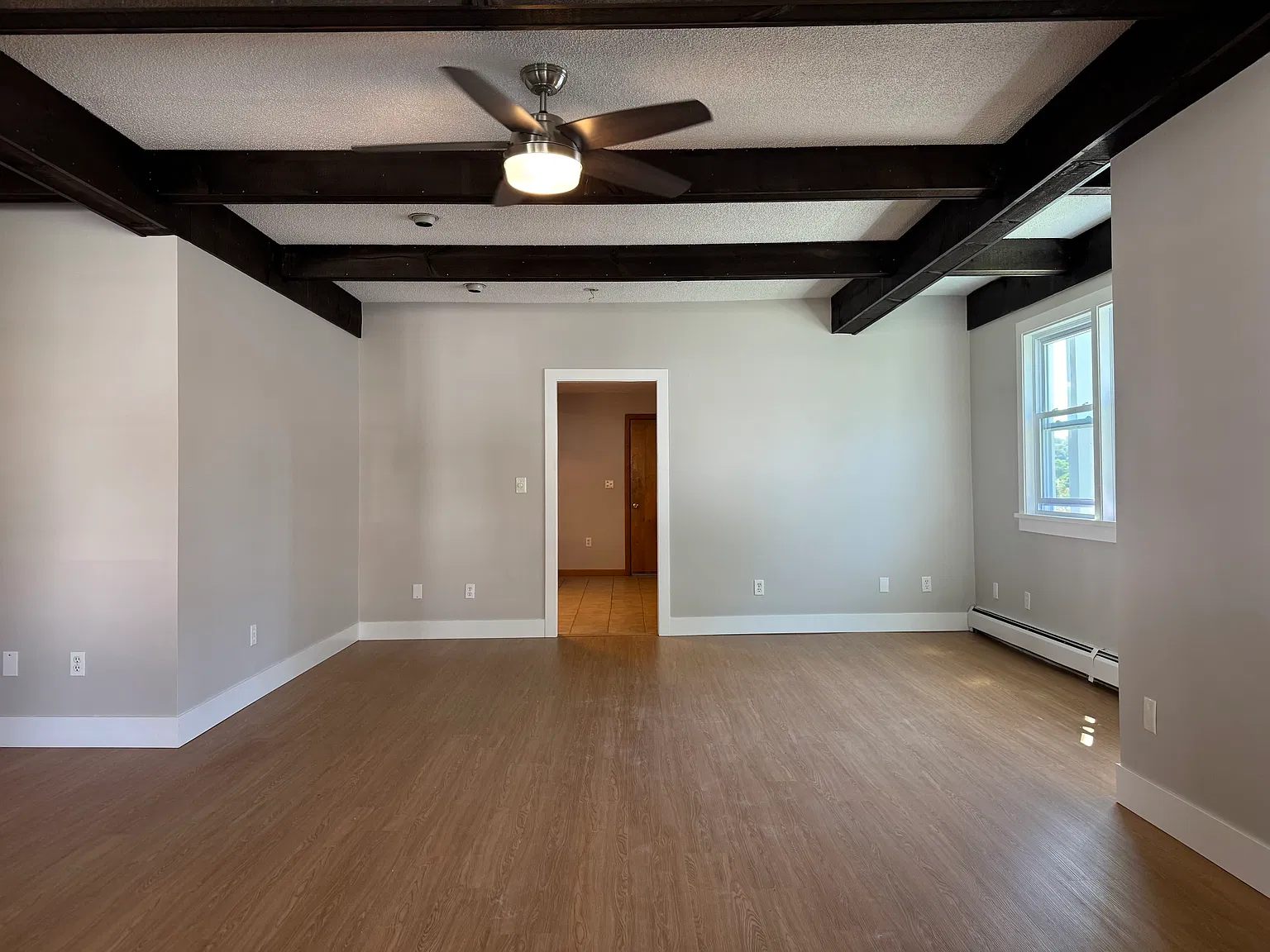 2 bed, 1329 sqft, $2,150 — Photo 4