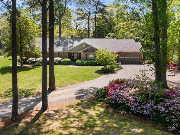 279 Dawson Ln, White Stone, VA 22578