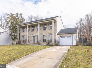 11979 Hedges Run Dr, Woodbridge, VA 22192