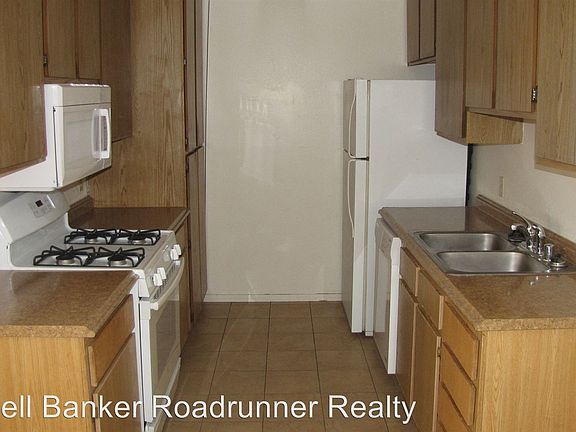 5th image of 73577 Sunnyslope Dr APT B