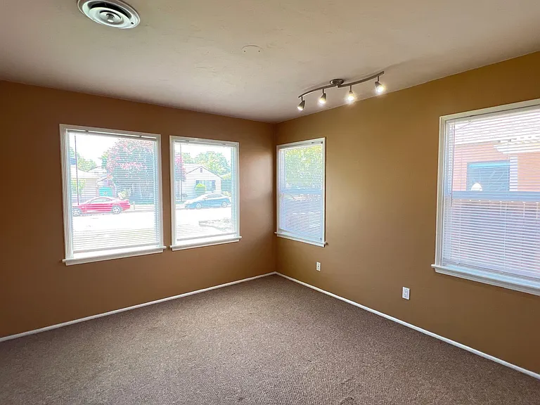 2629 Alder St — Photo 10