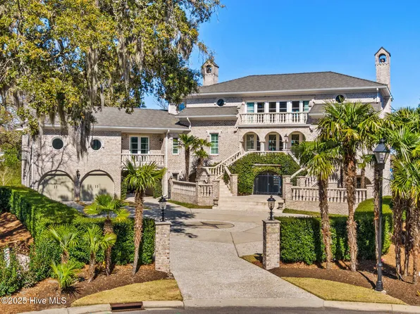 1200 Great Oaks Drive, Wilmington, NC 28405