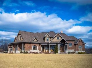 5922 Cypress Pointe Dr, Newburgh, IN 47630