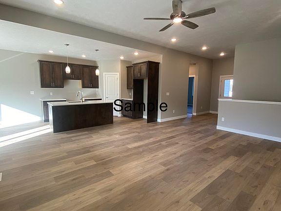 3rd image of 3411 Lafayette Dr