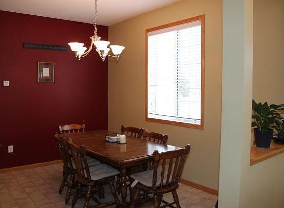 5th image of 437 Frederick Cir