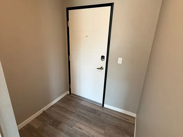 5th Street Lofts — Photo 86