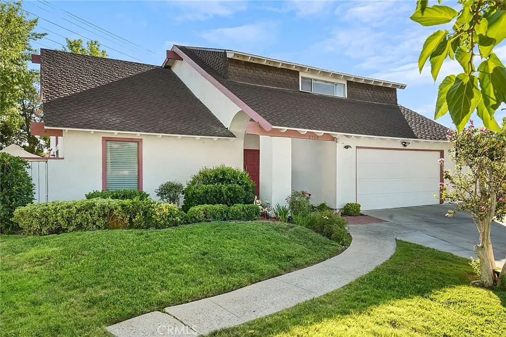 2130 Spice St photo 1